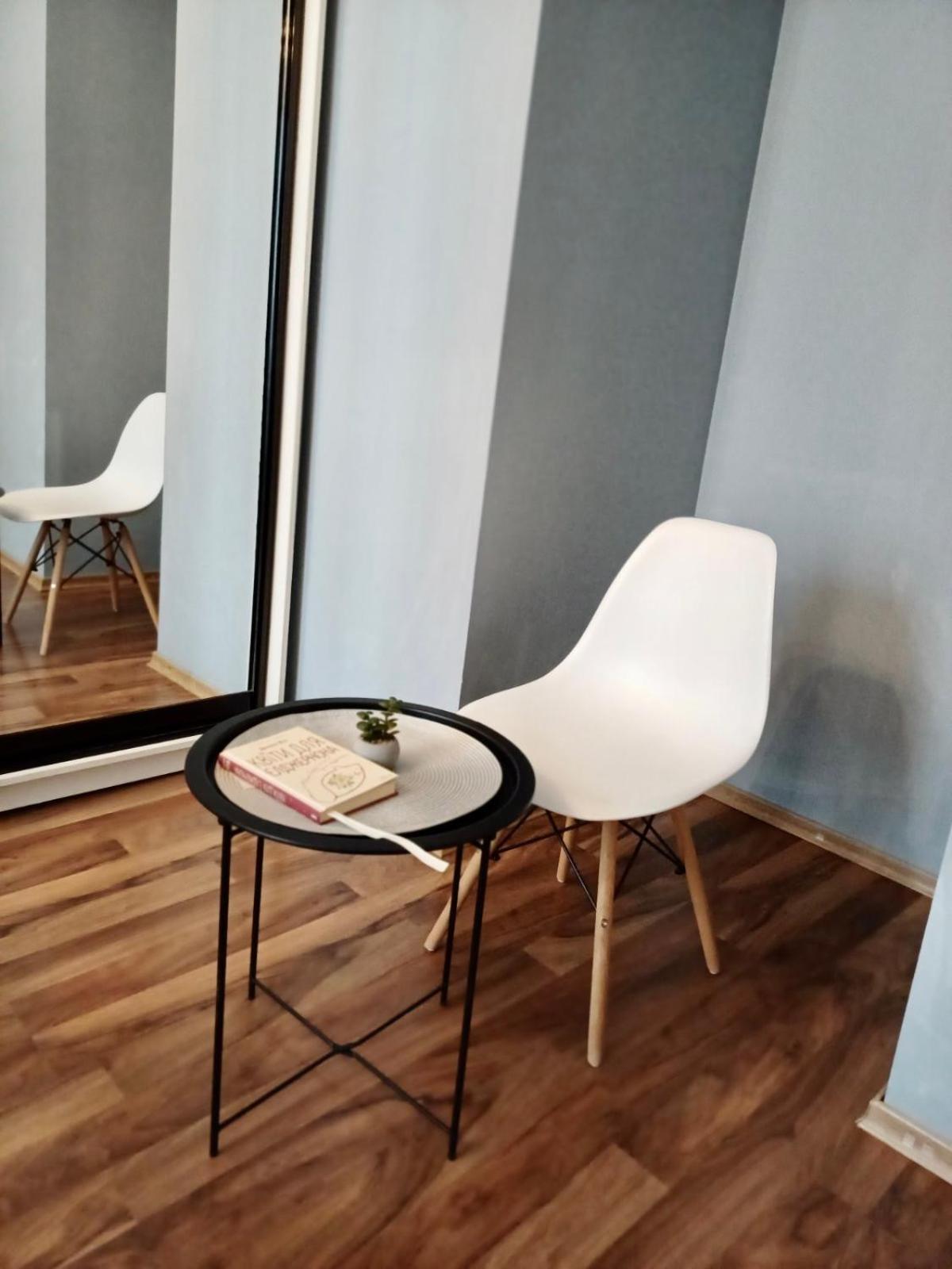 ריבנה Lux Apartments In The City Center With A Coffee Machine, View Of A Theater, Near Zlata Plaza מראה חיצוני תמונה